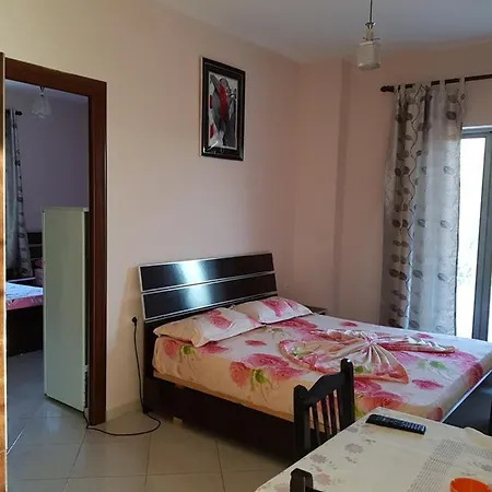 Esmeralda & Restaurant 2*