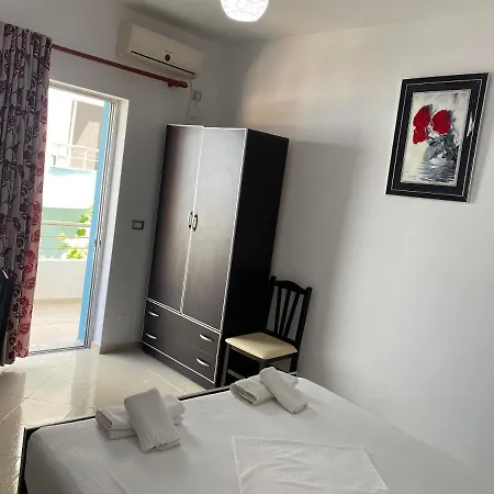 Esmeralda & Restaurant