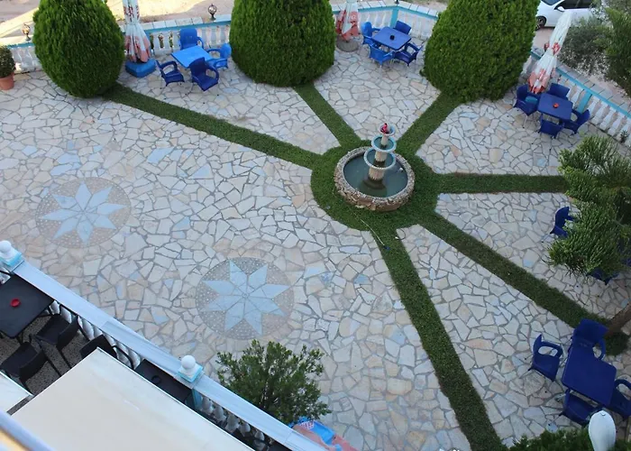 Hotel Esmeralda & Restaurant