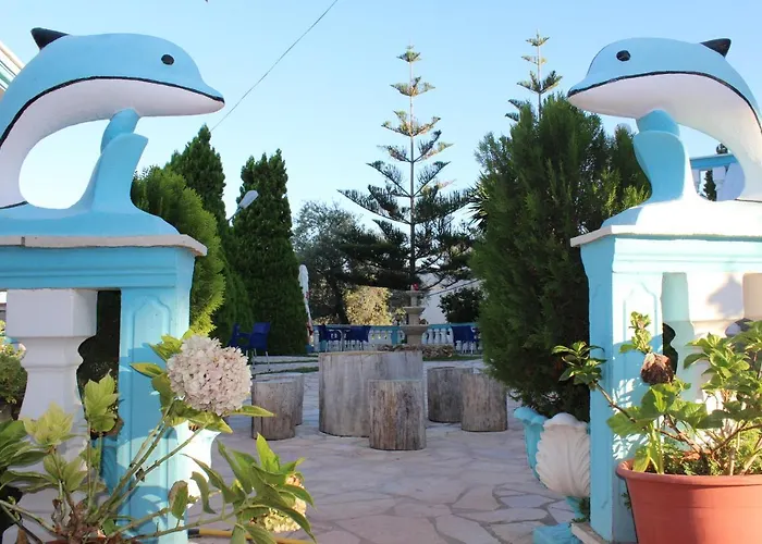 Esmeralda & Restaurant מלון