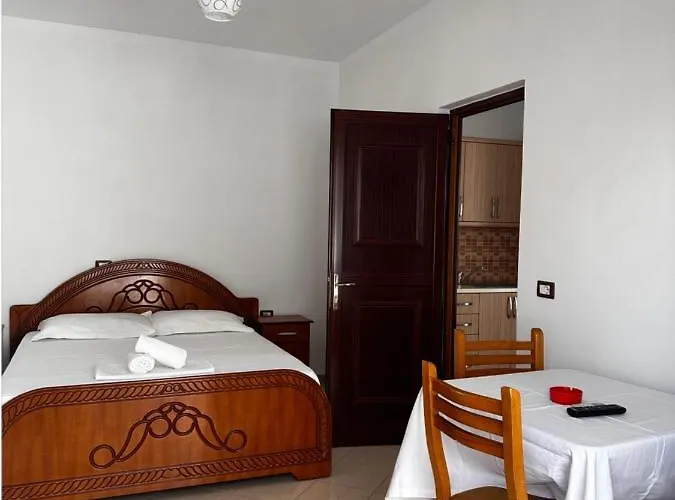 Esmeralda & Restaurant 2* קסאמיל