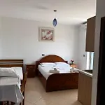 Hotel Esmeralda & Restaurant