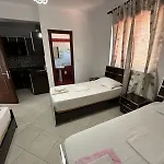 Esmeralda & Restaurant Hotel Ksamil