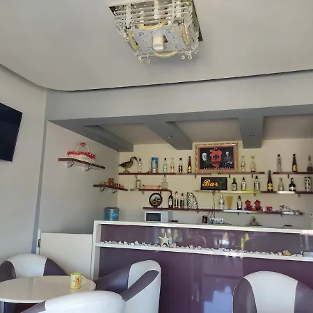 Esmeralda & Restaurant Hotel Ksamil