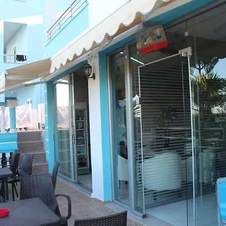 Esmeralda & Restaurant Ksamil