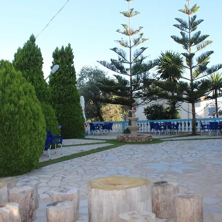 Hotel Esmeralda & Restaurant 2*