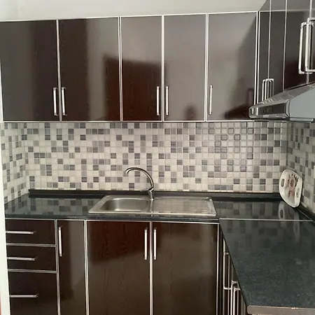 Esmeralda & Restaurant 2*