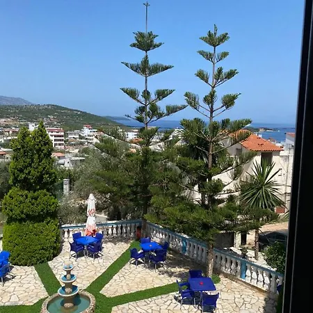 Esmeralda & Restaurant Ksamil