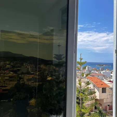 Esmeralda & Restaurant Ksamil