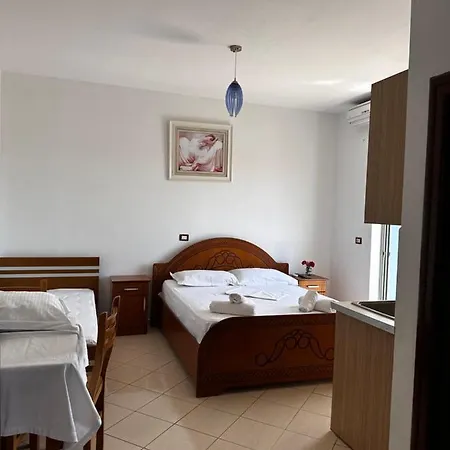 Hotel Esmeralda & Restaurant