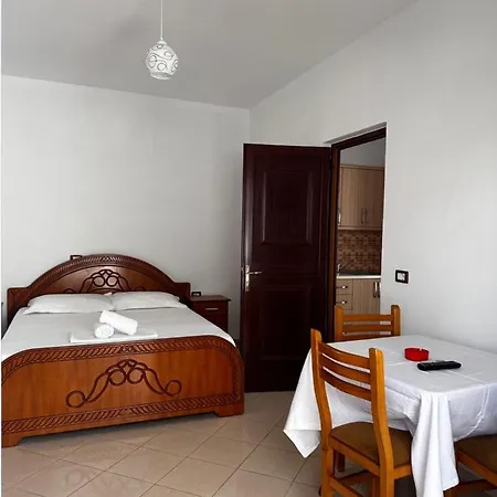 Esmeralda & Restaurant 2* Ksamil