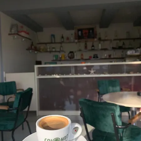 酒店 Esmeralda & Restaurant