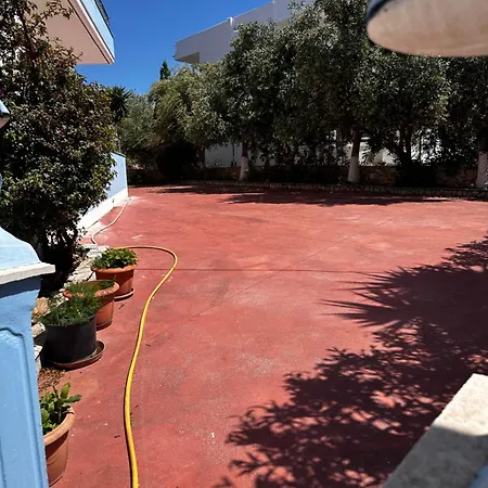 Hotel Esmeralda & Restaurant Ksamil