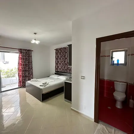 Esmeralda & Restaurant 2* Ksamil