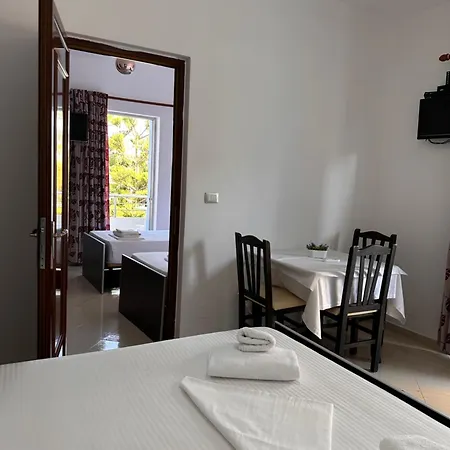 Esmeralda & Restaurant