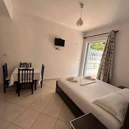 Esmeralda & Restaurant Hotel Ksamil