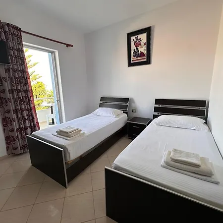 Esmeralda & Restaurant 2* Ksamil