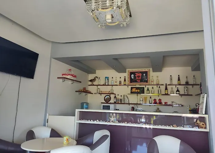 Esmeralda & Restaurant Hotel Ksamil