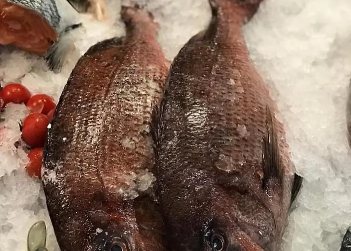 Esmeralda & Restaurant Ksamil