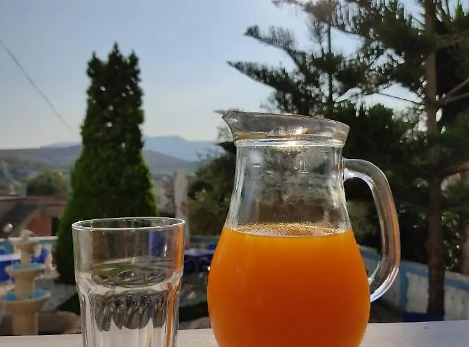 Hotel Esmeralda & Restaurant Ksamil