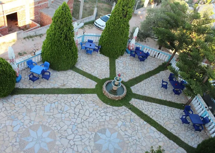 Hotel Esmeralda & Restaurant 2*