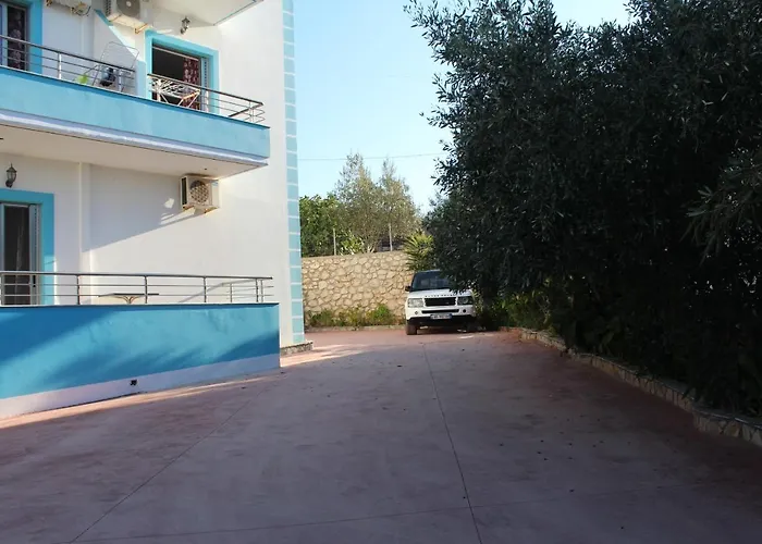 Esmeralda & Restaurant