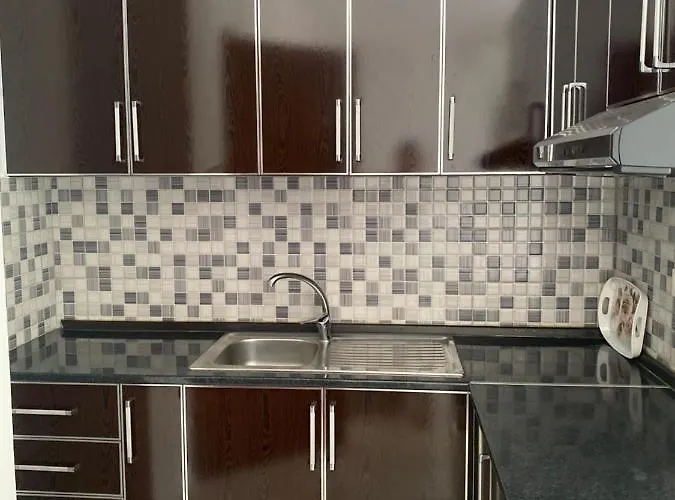 Esmeralda & Restaurant 2*