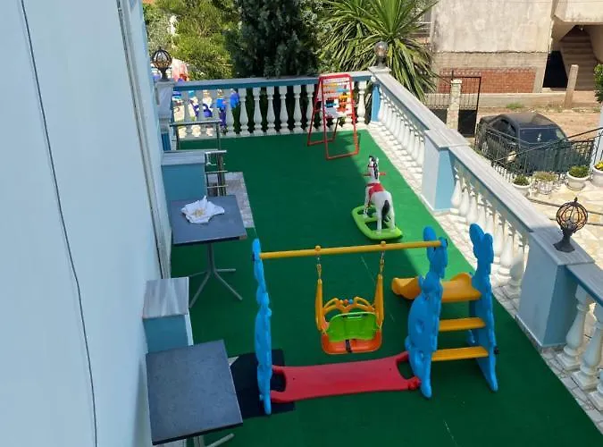 Esmeralda & Restaurant 2* Ksamil