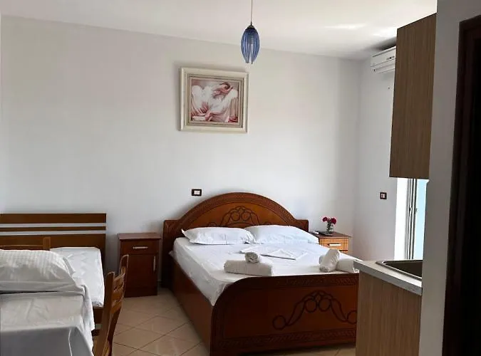 Hotel Esmeralda & Restaurant