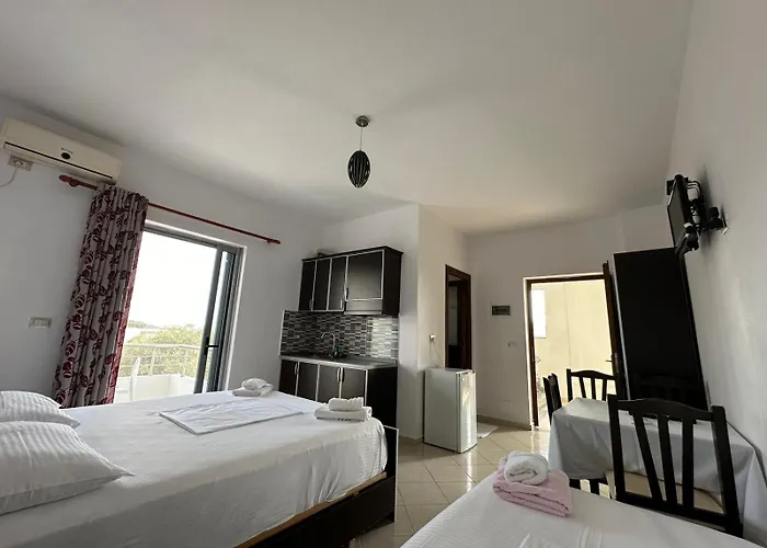 Esmeralda & Restaurant 2*