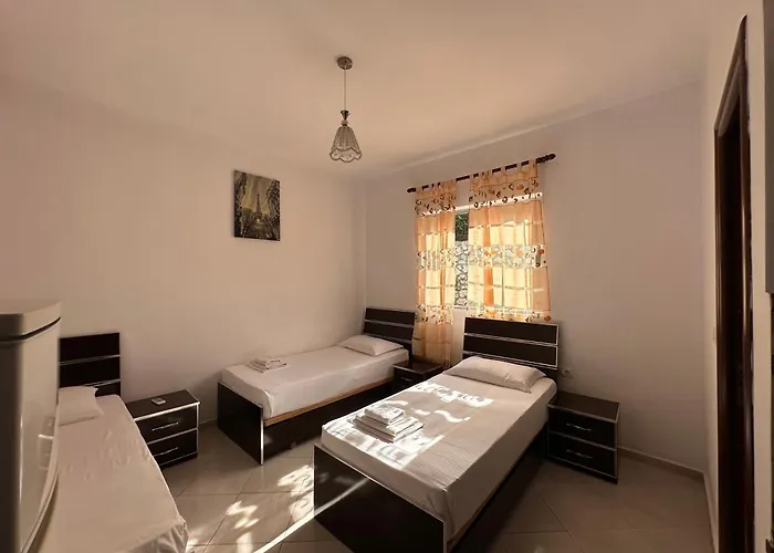 Esmeralda & Restaurant 2* Ksamil