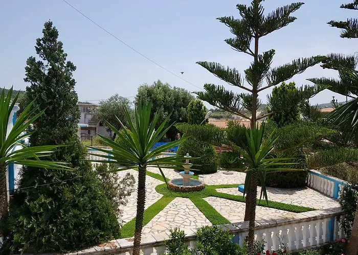 Esmeralda & Restaurant Hotel Ksamil